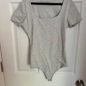 Abercrombie & Fitch Gray Fitted Short Sleeve Bodysuit